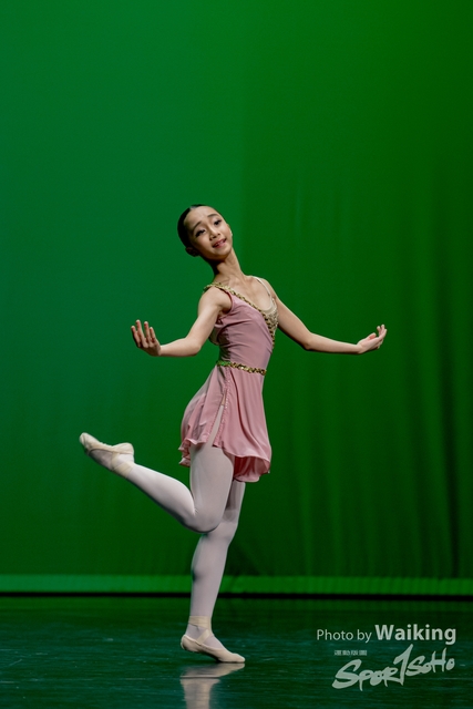 2020-10-18 Solo Dance 0548