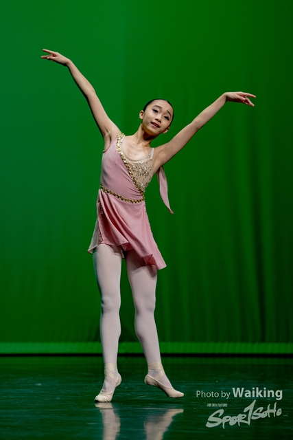 2020-10-18 Solo Dance 0549