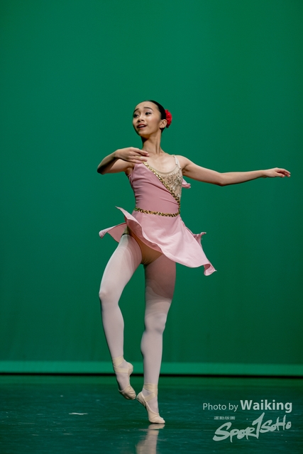 2020-10-18 Solo Dance 0553
