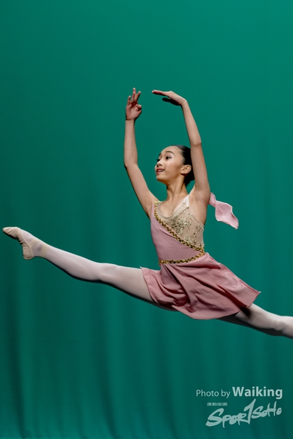 2020-10-18 Solo Dance 0555