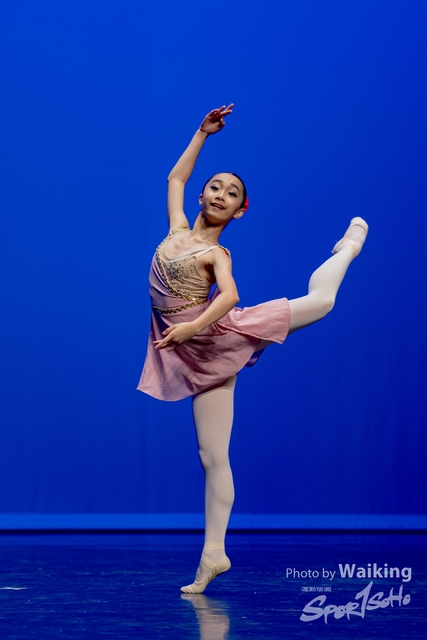 2020-10-18 Solo Dance 0557