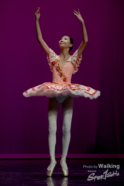 2020-10-18 Solo Dance 0567