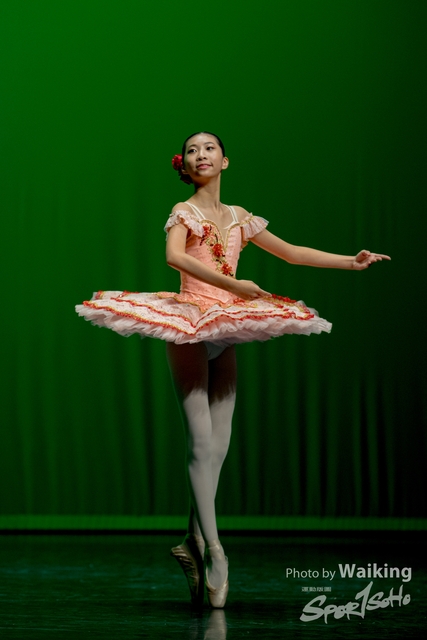 2020-10-18 Solo Dance 0578