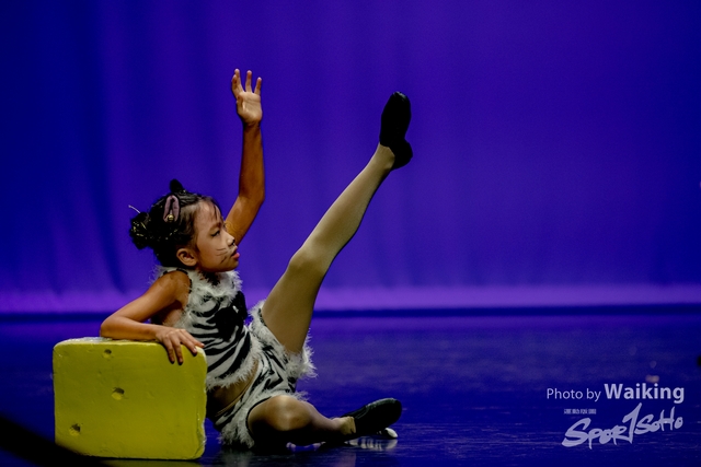 2020-10-18 Solo Dance 1259