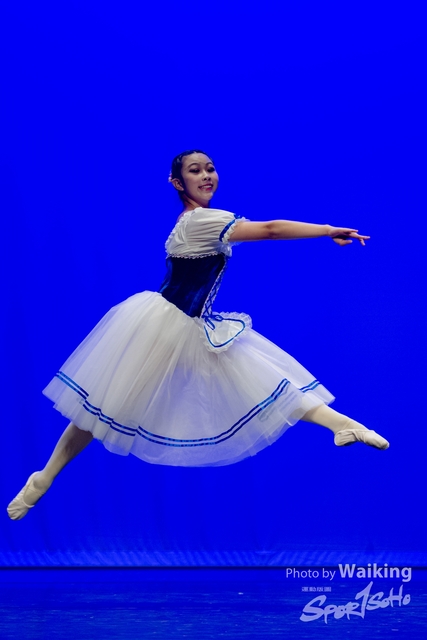 2020-10-18 Solo Dance 0586
