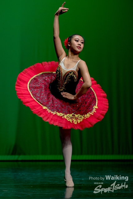 2020-10-18 Solo Dance 0605