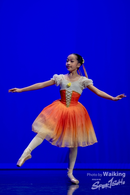 2020-10-18 Solo Dance 0615