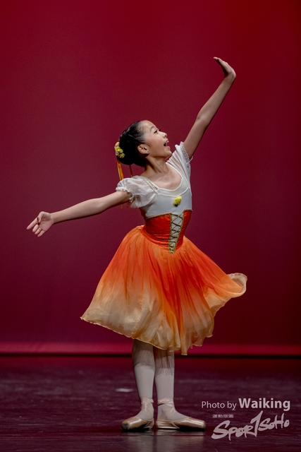 2020-10-18 Solo Dance 0629