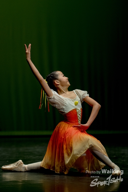 2020-10-18 Solo Dance 0634