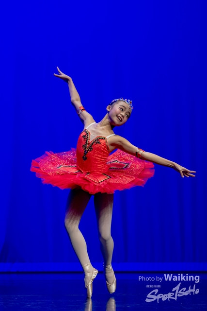 2020-10-18 Solo Dance 0641