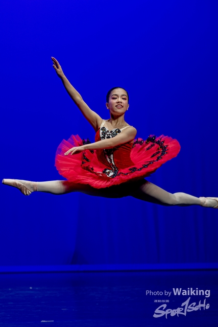 2020-10-18 Solo Dance 0667