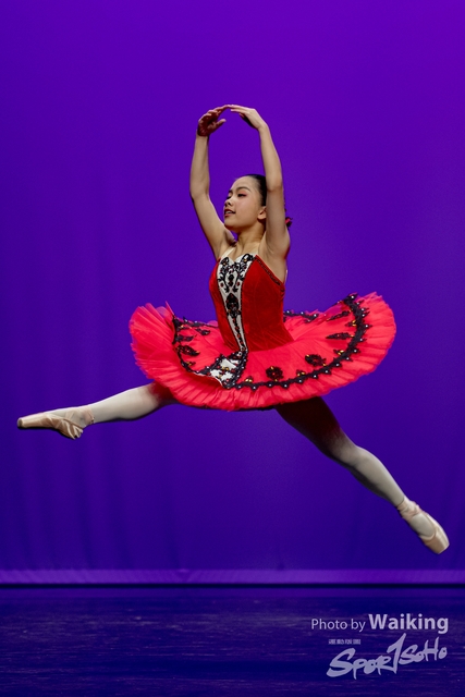 2020-10-18 Solo Dance 0670