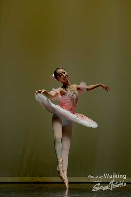 2020-10-18 Solo Dance 0676