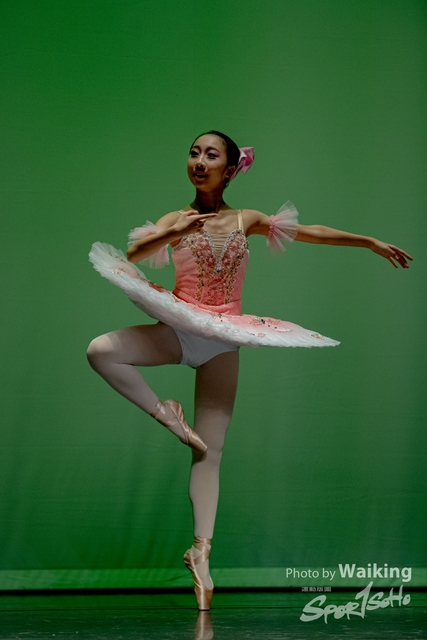 2020-10-18 Solo Dance 0679