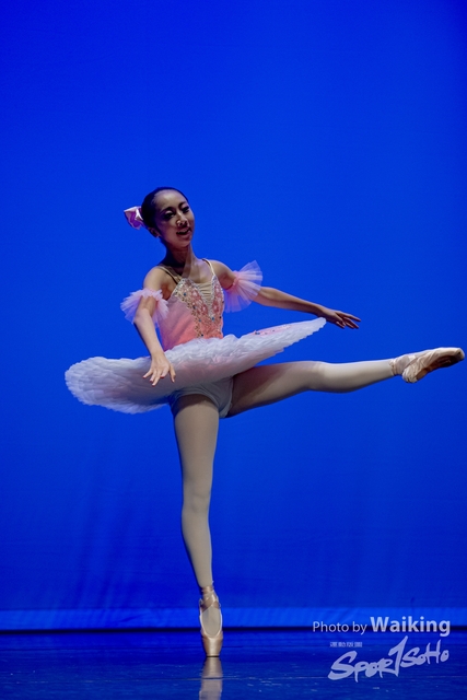 2020-10-18 Solo Dance 0692