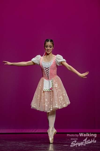 2020-10-18 Solo Dance 0706