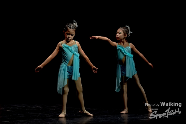 2020-10-18 Solo Dance 1381