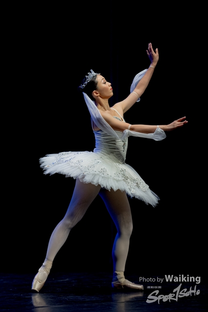 2020-10-18 Solo Dance 0724