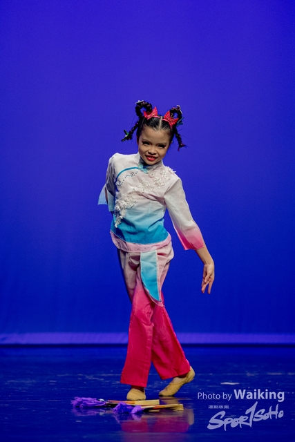 2020-10-18 Solo Dance 0812