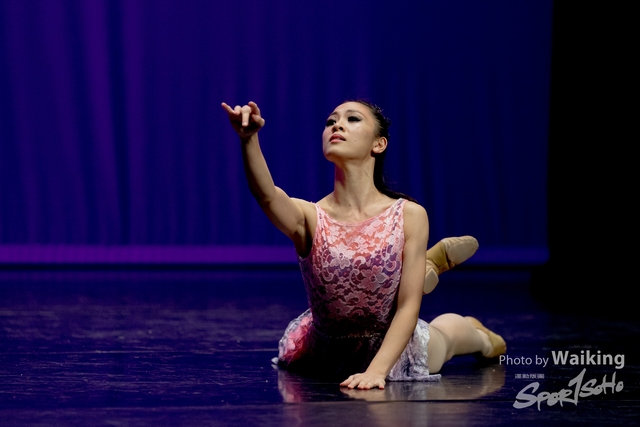 2020-10-18 Solo Dance 1497