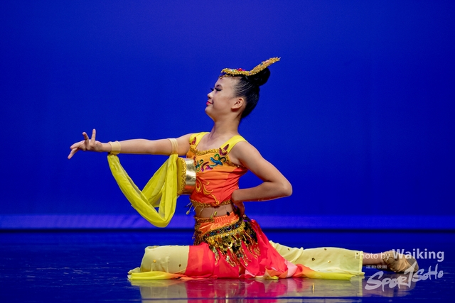 2020-10-18 Solo Dance 0829