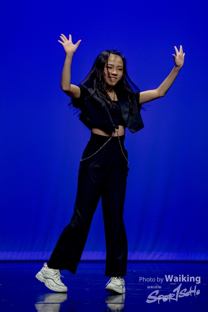 2020-10-18 Solo Dance 2406