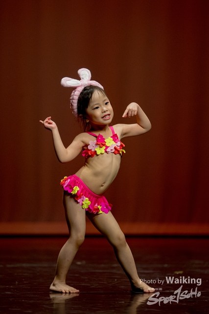 2020-10-18 Solo Dance 1557