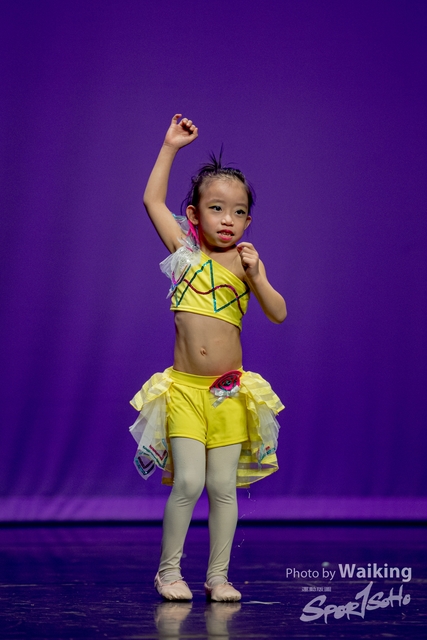 2020-10-18 Solo Dance 1560