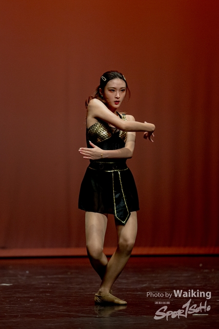 2020-10-18 Solo Dance 2430