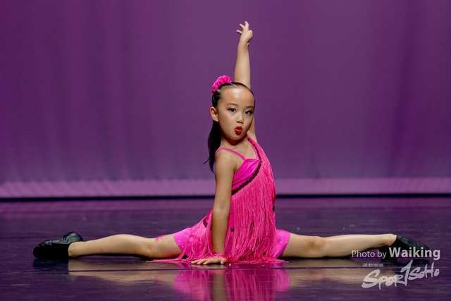 2020-10-18 Solo Dance 1590