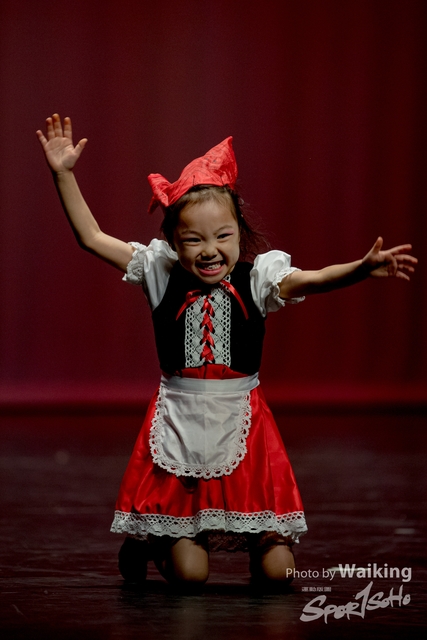 2020-10-18 Solo Dance 1602
