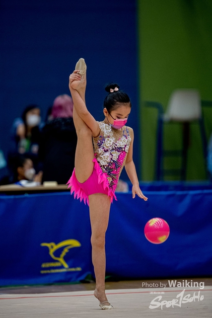 2020-11-28 RG Ball 0097