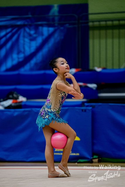 2020-11-28 RG Ball 0102