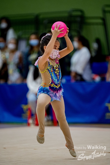 2020-11-28 RG Ball 0125
