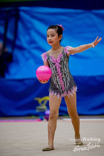 2020-11-28 RG Ball 0231