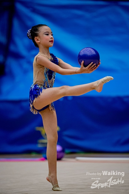 2020-11-28 RG Ball 0314