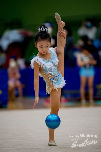 2020-11-28 RG Ball 0388