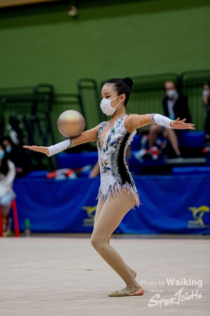 2020-11-28 RG Ball 0468
