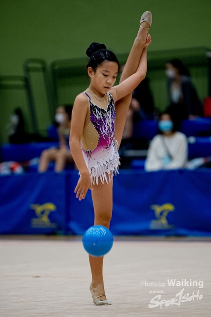 2020-11-28 RG Ball 0498