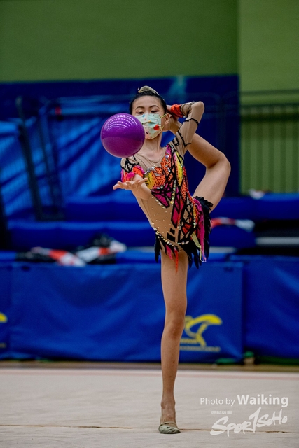 2020-11-28 RG Ball 0637