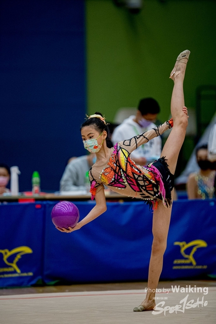 2020-11-28 RG Ball 0639