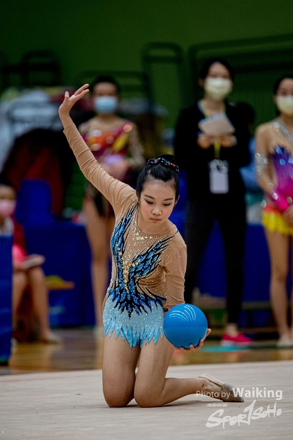 2020-11-28 RG Ball 0653