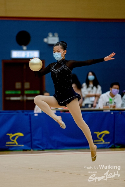 2020-11-28 RG Ball 0694