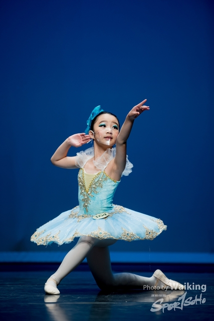 2021-10-17 Solo Dance-1920