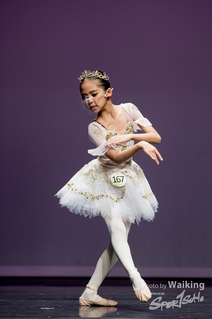 2021-10-17 Solo Dance-1975