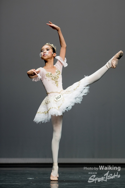 2021-10-17 Solo Dance-1978
