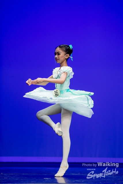 2021-10-17 Solo Dance-1983