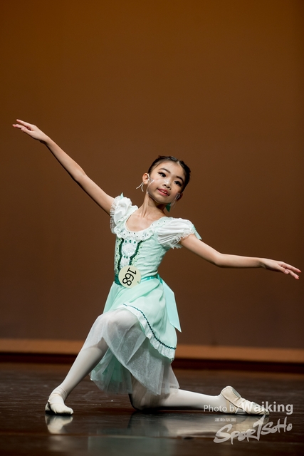 2021-10-17 Solo Dance-2003