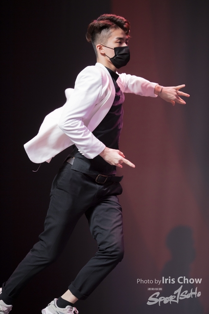 CYY_2582
