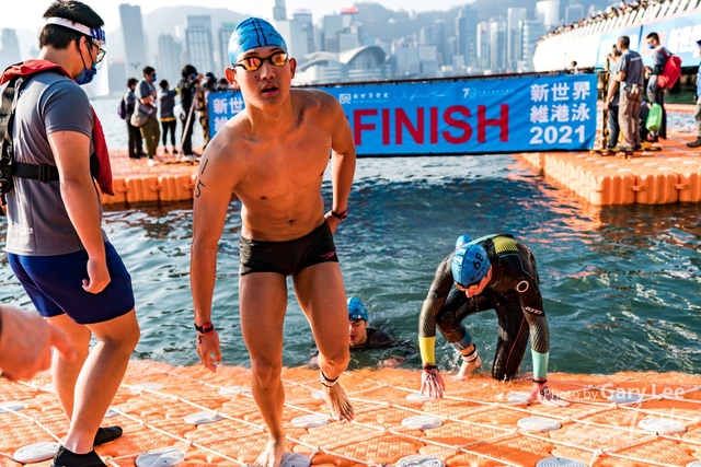 維港泳 0090